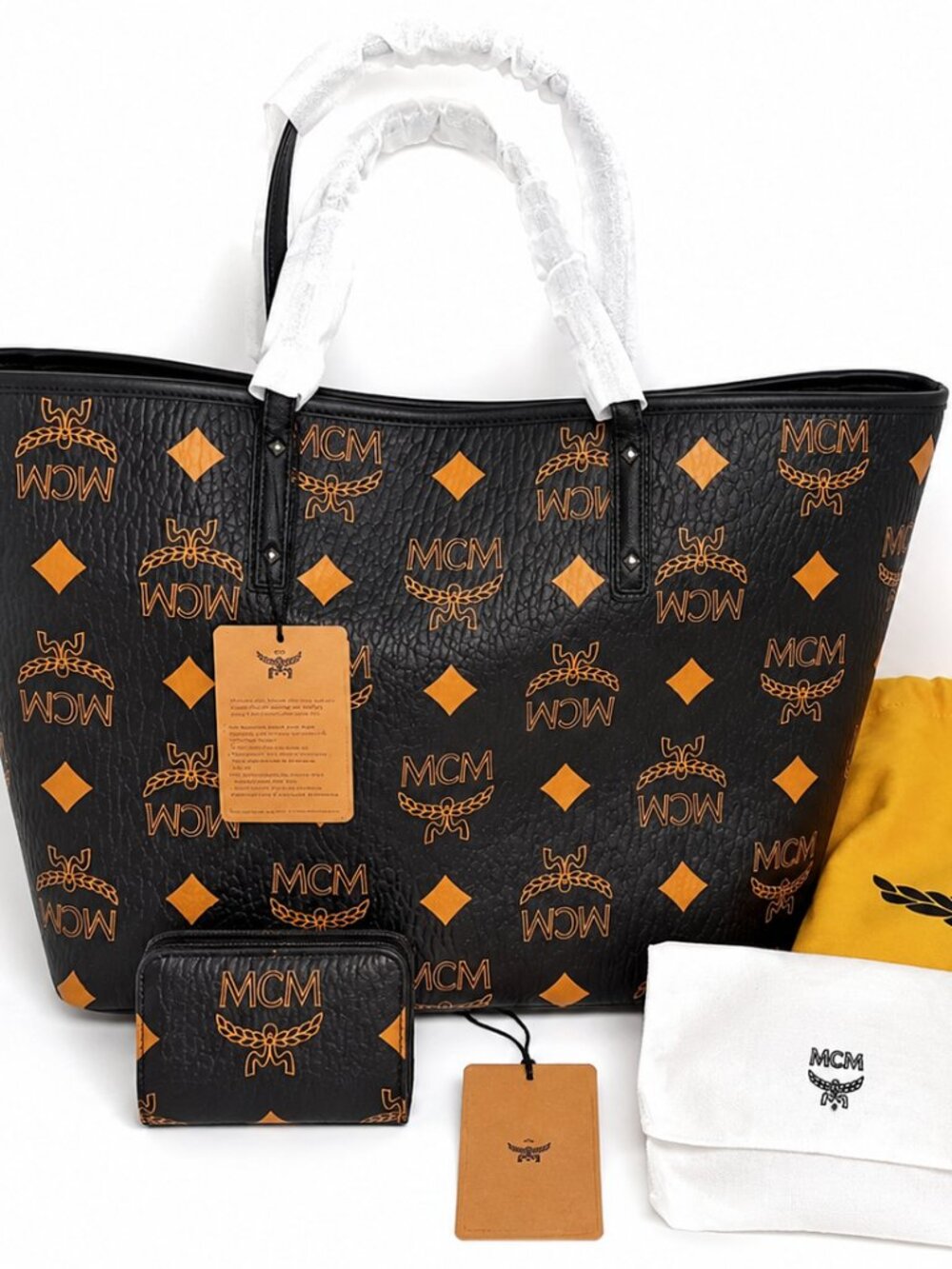 Brand New MCM Liz Reversible Visetos Shopper Tote & Matching Zip Wallet Set Blac